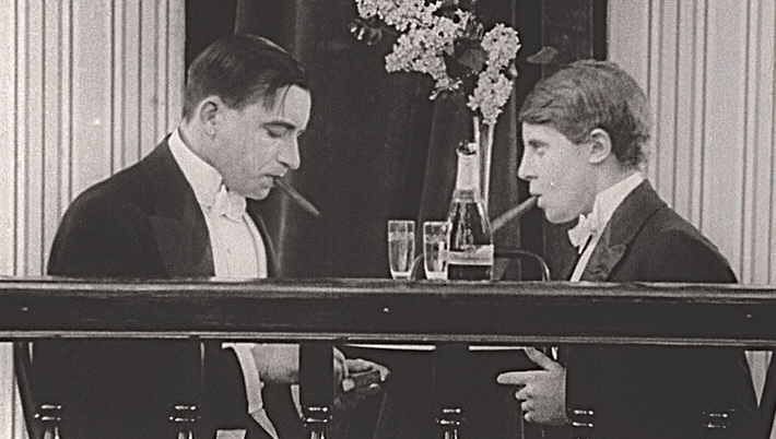 05DC9DD3-EACC-4E7E-8F74-E7413C36EAC9